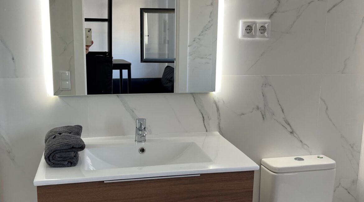 BAÑO COMPLETO ESTUDIO DOBLE