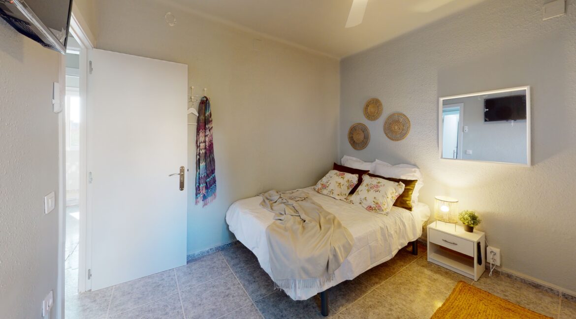 HABITACIÓN MORADA II