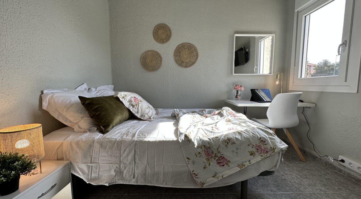 HABITACIÓN NARANJA III