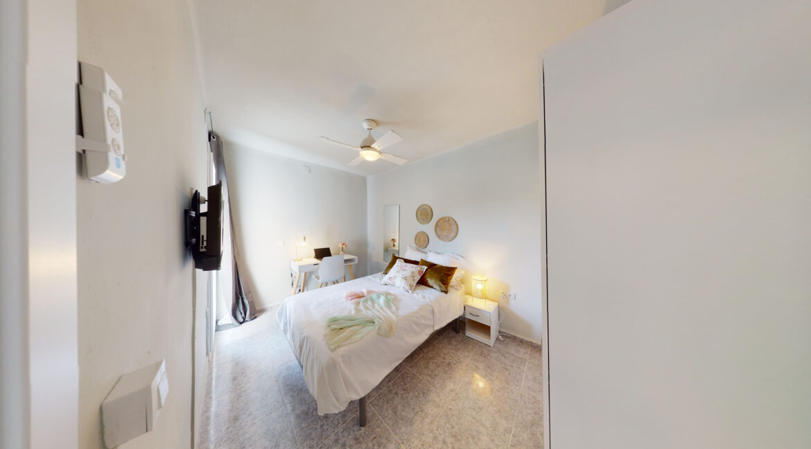 HABITACIÓN ROJA VII